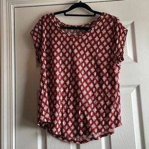 Loft Medium Brick red & white linen tee